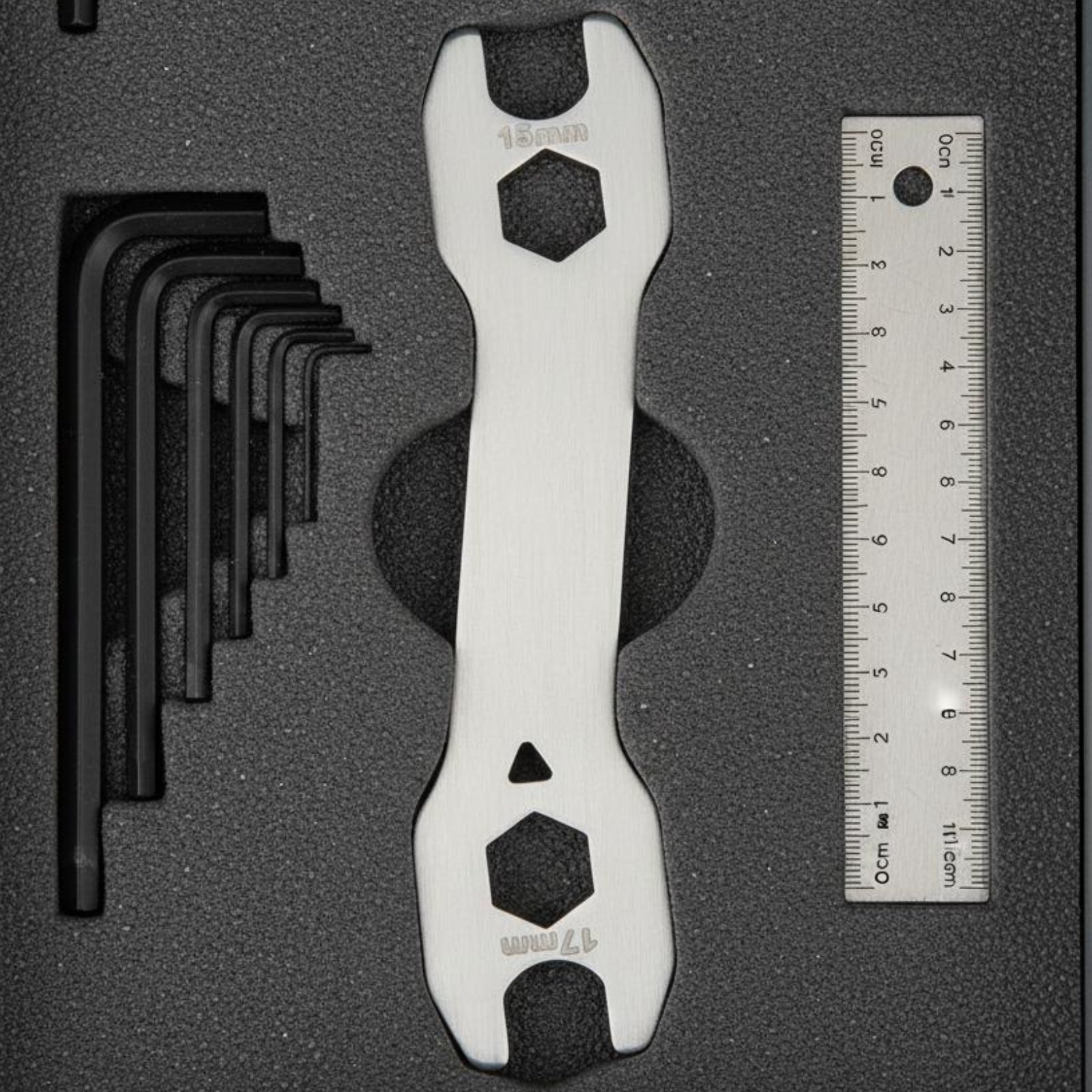 Thin Hub Wrench Slim Design 13 - огляд і ціна Design Tools Workshop